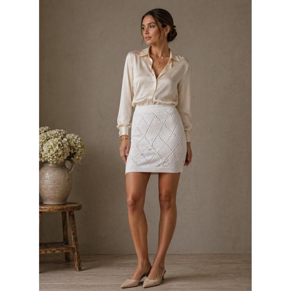 ANTHROPOLOGIE MAEVE New Women's Mini Skirt Ivory SMALL 3D Floral Details Cotton